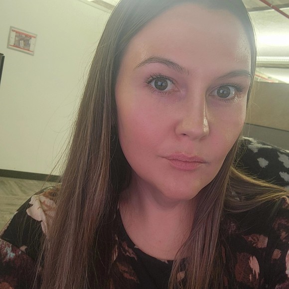 Meet your Posher, Amber - Picture 1 of 1